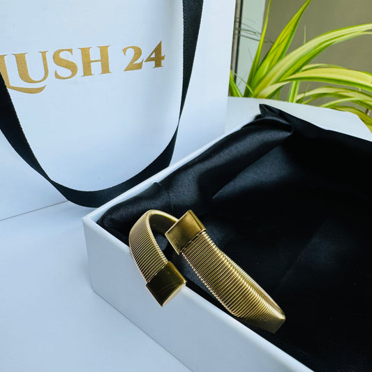 gold mesh bracelet  from the Mumbai-based jewelry brand LUSH 24.